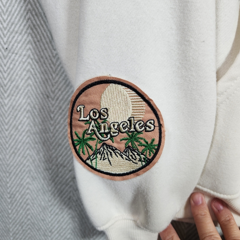 Vinyl Icons Cream Womens S Half Zip Sweatshirt With Decrotive Patches - Picture 7 of 12